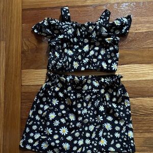 Rare Editions Black Floral Outfit